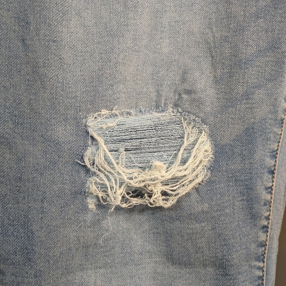 Maurices Jegging Jeans Women's Blue Distressed Super Soft High Rise Size L NWT - Picture 9 of 14